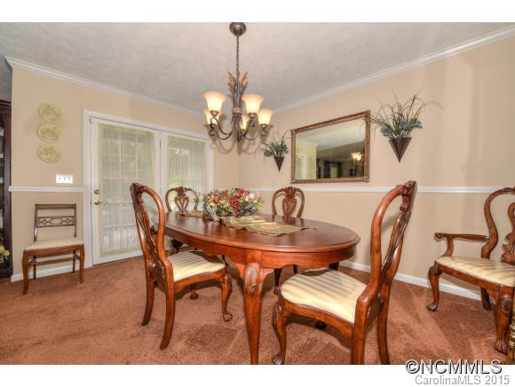 83 Greenbriar Drive - Photo 8