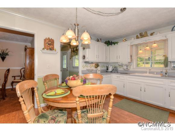 83 Greenbriar Drive - Photo 9