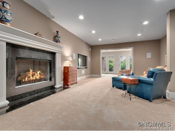 12 BLENHEIM COURT - Photo 18