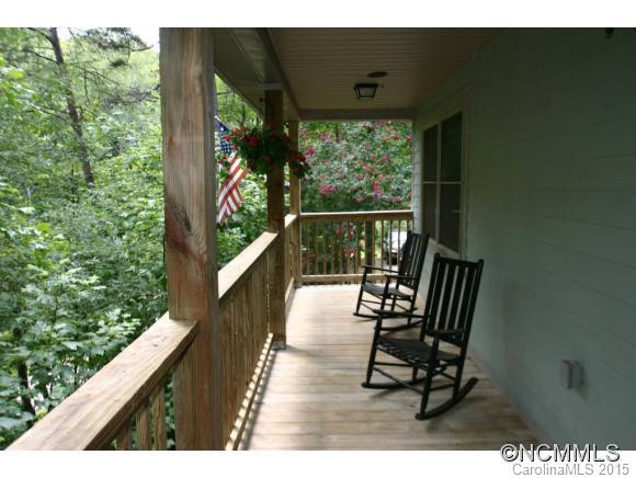 110 Hawks Drive - Photo 13