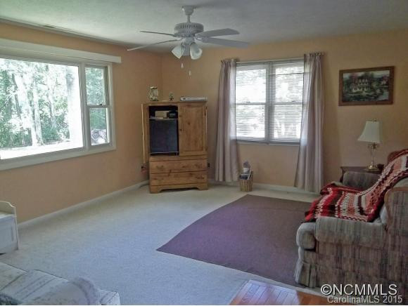 617 Dillard Avenue - Photo 3