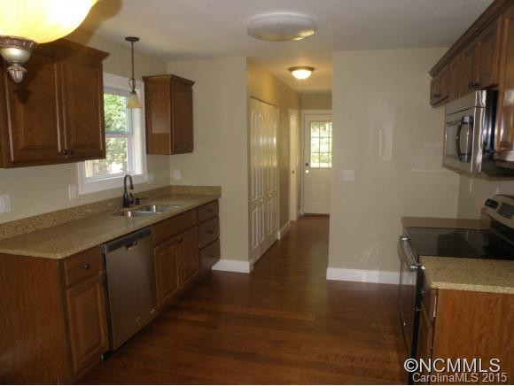 207 Royal Pines Drive - Photo 3