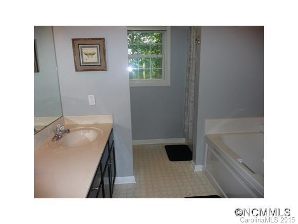 90 COLLINS ROAD - Photo 14