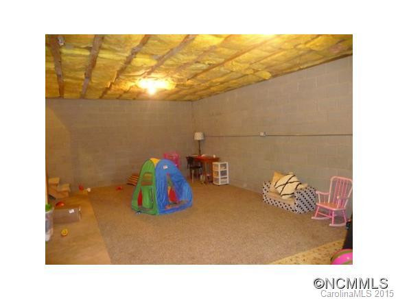 90 COLLINS ROAD - Photo 18