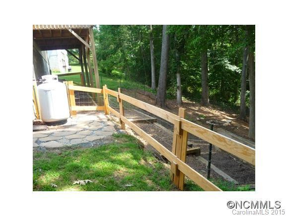 90 COLLINS ROAD - Photo 22