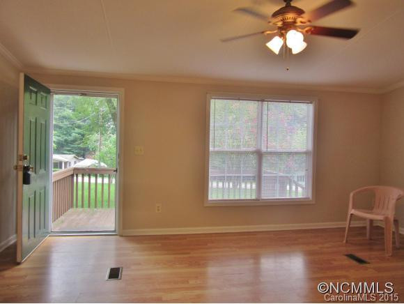 131 LESLIE WAY - Photo 5