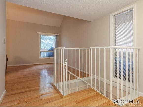 61 Maple Ridge Lane - Photo 8