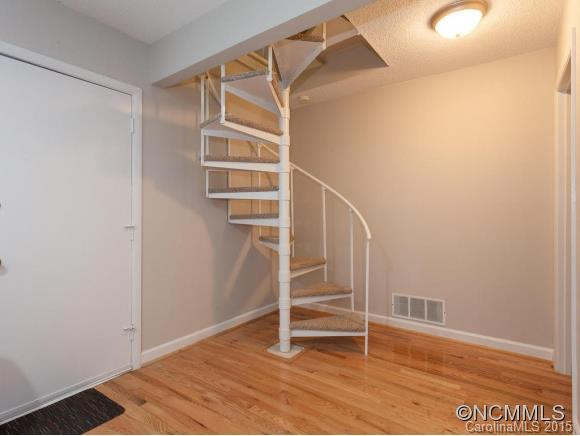 61 Maple Ridge Lane - Photo 9