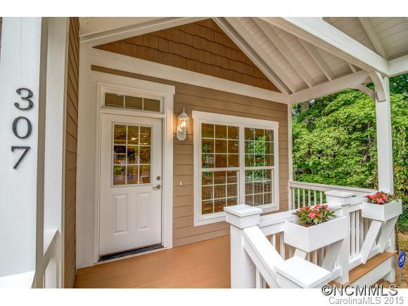 307 Tenth Street - Photo 2