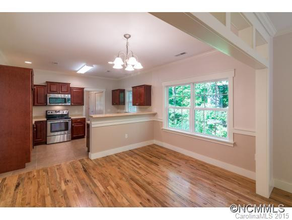307 Tenth Street - Photo 5