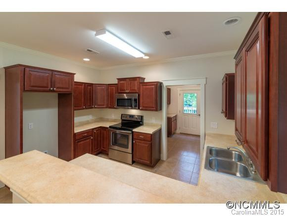 307 Tenth Street - Photo 6