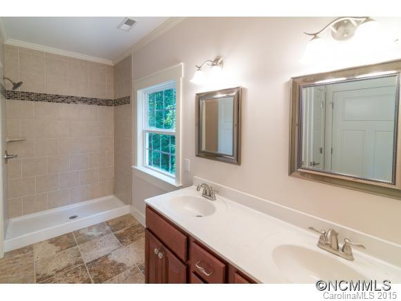 307 Tenth Street - Photo 10