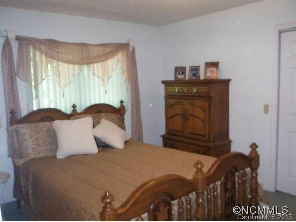 401 NELSON STREET - Photo 11