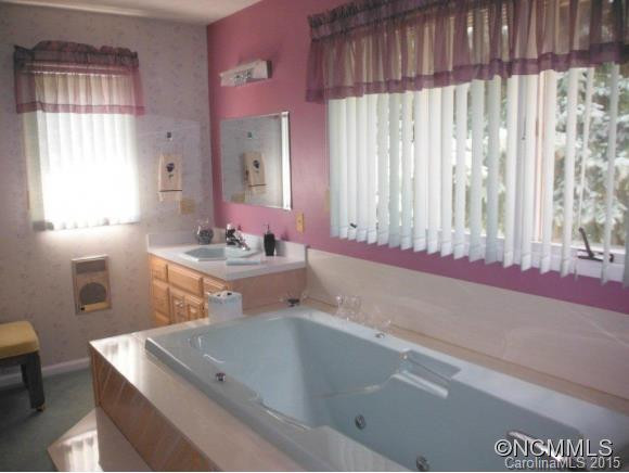401 NELSON STREET - Photo 12