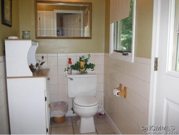 401 NELSON STREET - Photo 14