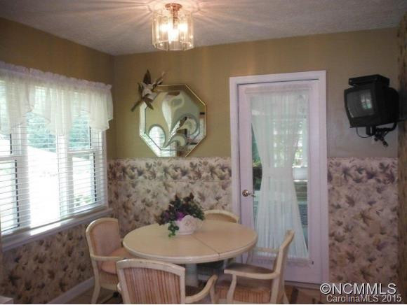 401 NELSON STREET - Photo 5