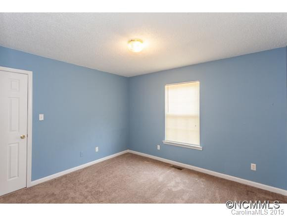 19 Woodland Drive - Photo 14