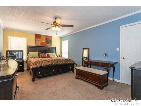 19 Woodland Drive - Photo 16