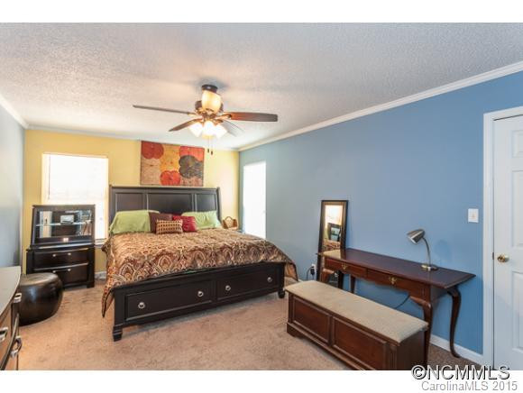 19 Woodland Drive - Photo 17