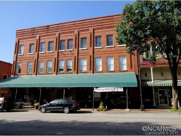 28 West Main Street