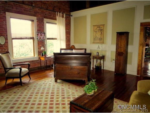 28 West Main Street - Photo 14