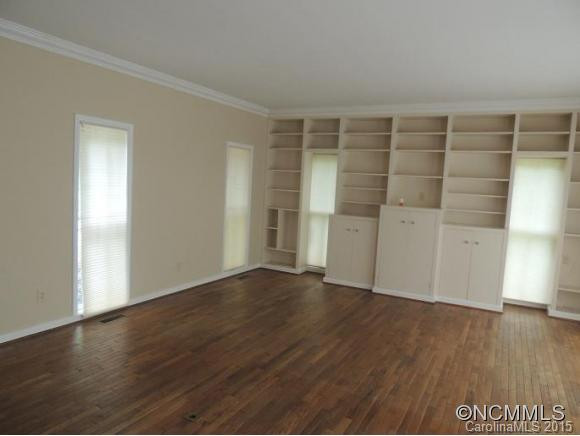 145 Overlook Circle - Photo 4
