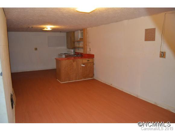 117 Talbot - Photo 17