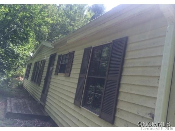 594 King Road
