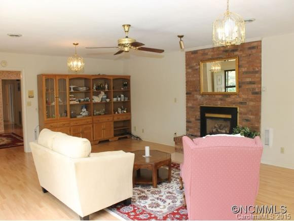 81 WHITAKER CIRCLE - Photo 2