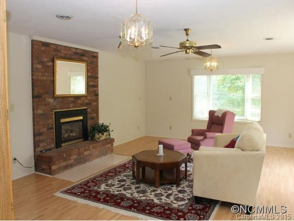 81 WHITAKER CIRCLE - Photo 3