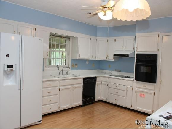 81 WHITAKER CIRCLE - Photo 4