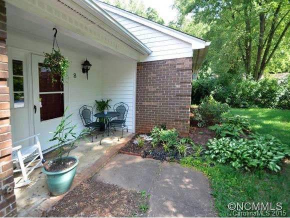 8 Vail Court - Photo 2