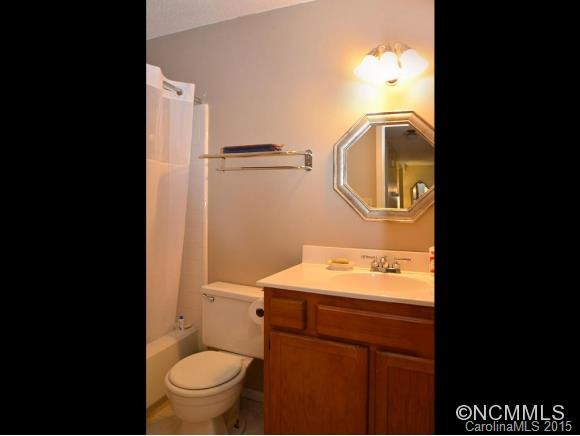 8 Vail Court - Photo 13