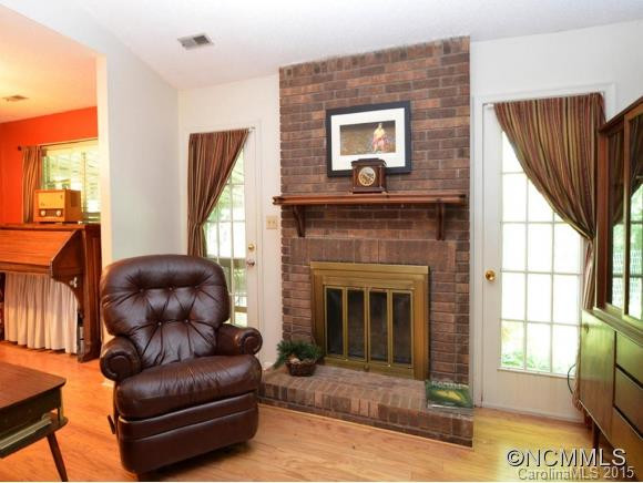 8 Vail Court - Photo 4