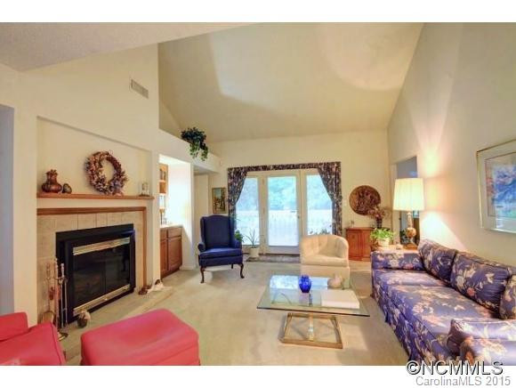 11 Laurel Place Drive - Photo 2