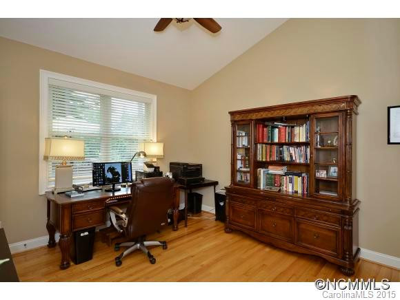 157 Shadowleaf Drive - Photo 17