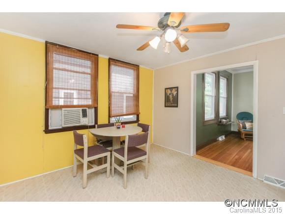 328 Sulphur Springs Road - Photo 4