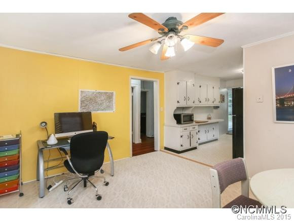 328 Sulphur Springs Road - Photo 5