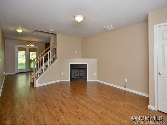 244 FARINGTON CIRCLE - Photo 2