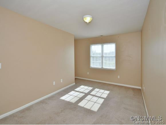 244 FARINGTON CIRCLE - Photo 6
