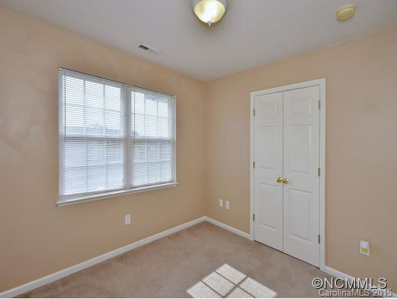 244 FARINGTON CIRCLE - Photo 7