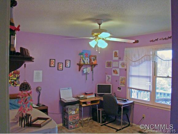 938 Lamb Mountain Road - Photo 13
