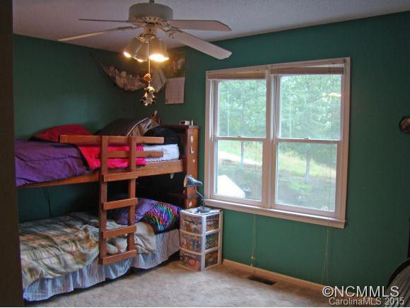 938 Lamb Mountain Road - Photo 14