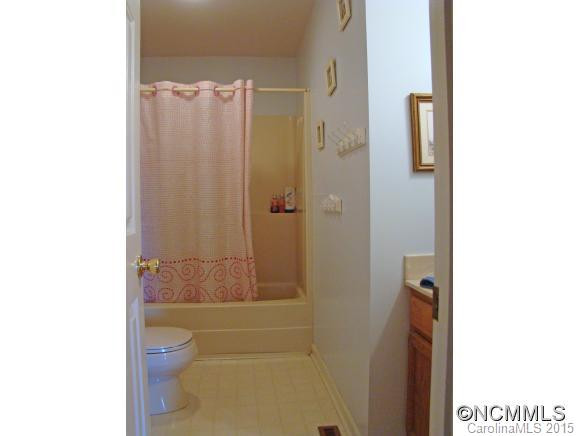 938 Lamb Mountain Road - Photo 15