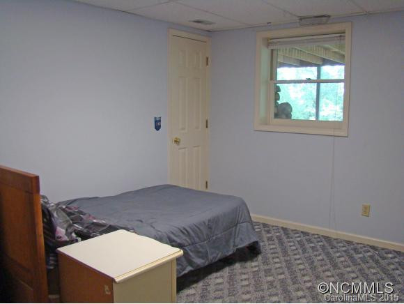 938 Lamb Mountain Road - Photo 16
