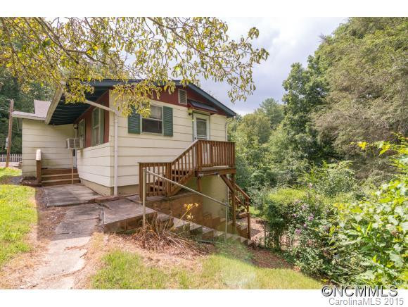 440 Lakey Gap Rd - Photo 2