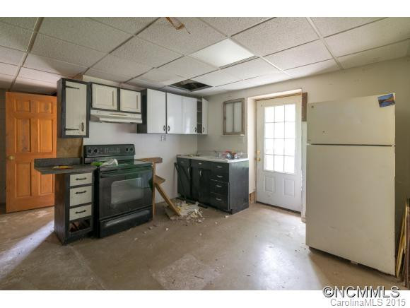 440 Lakey Gap Rd - Photo 13