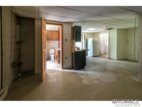 440 Lakey Gap Rd - Photo 14
