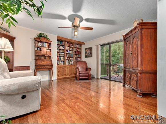 32 LOG CABIN - Photo 12