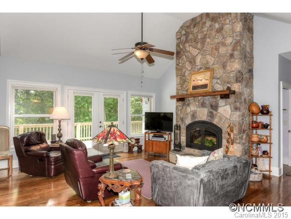 193 Nestlewood Trail - Photo 8